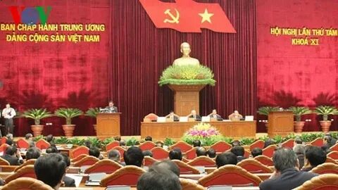 Thua đội cuối bảng vì sai lầm khó hiểu, HLV Quảng Nam nhắn tin xin từ chức